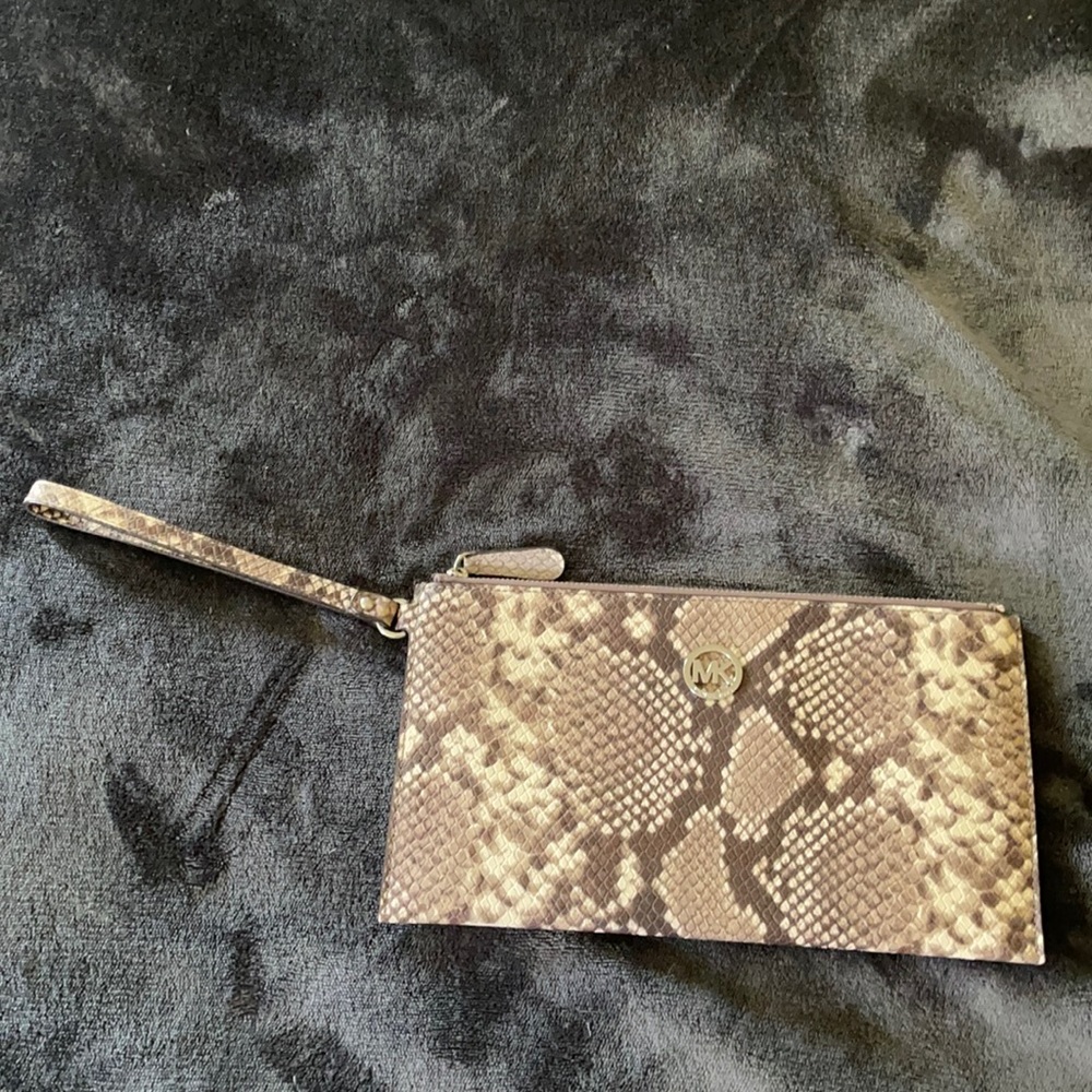 Michael Kors wristlet
